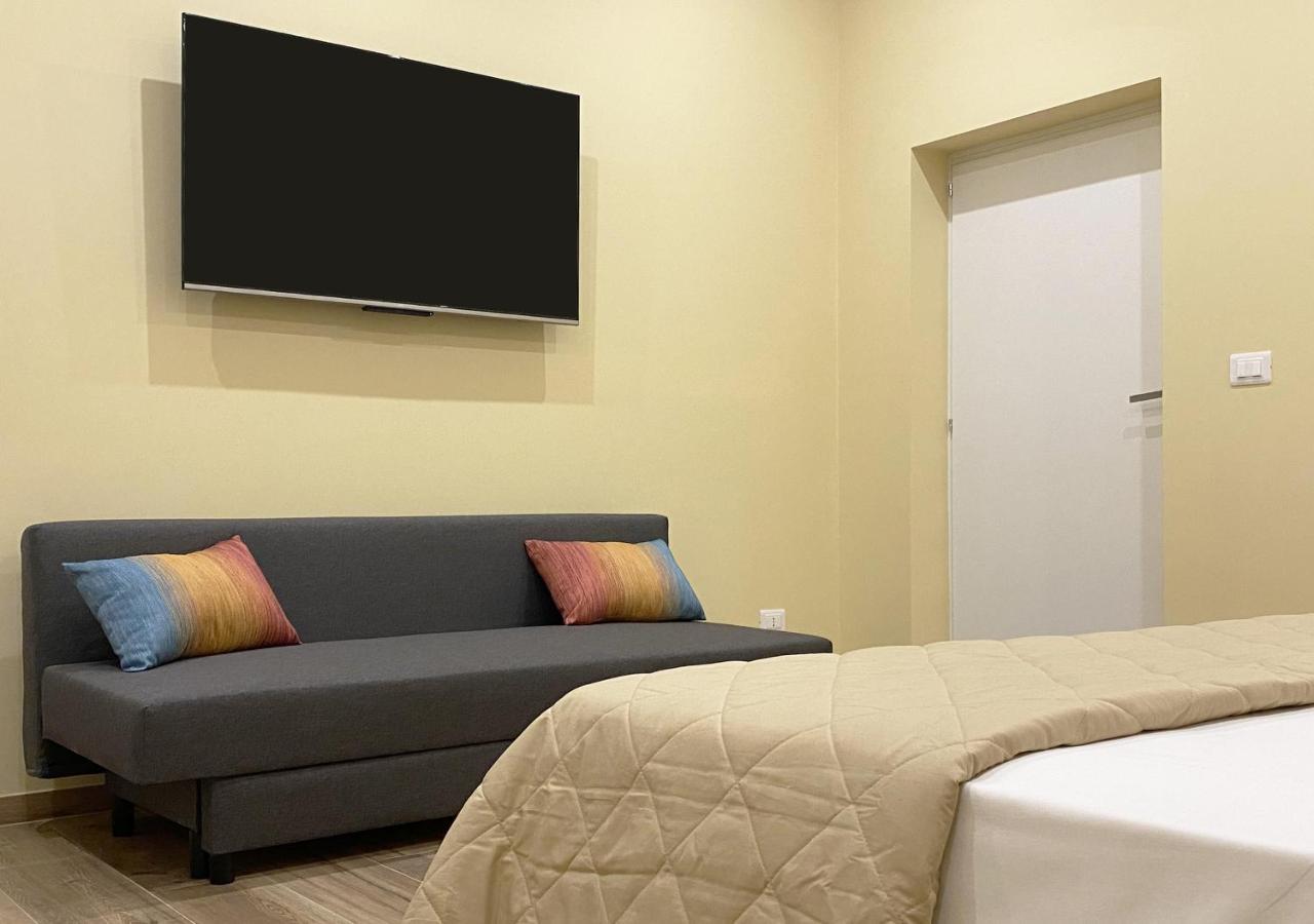 Sami B&B And Holidays Home Taranto Exterior photo